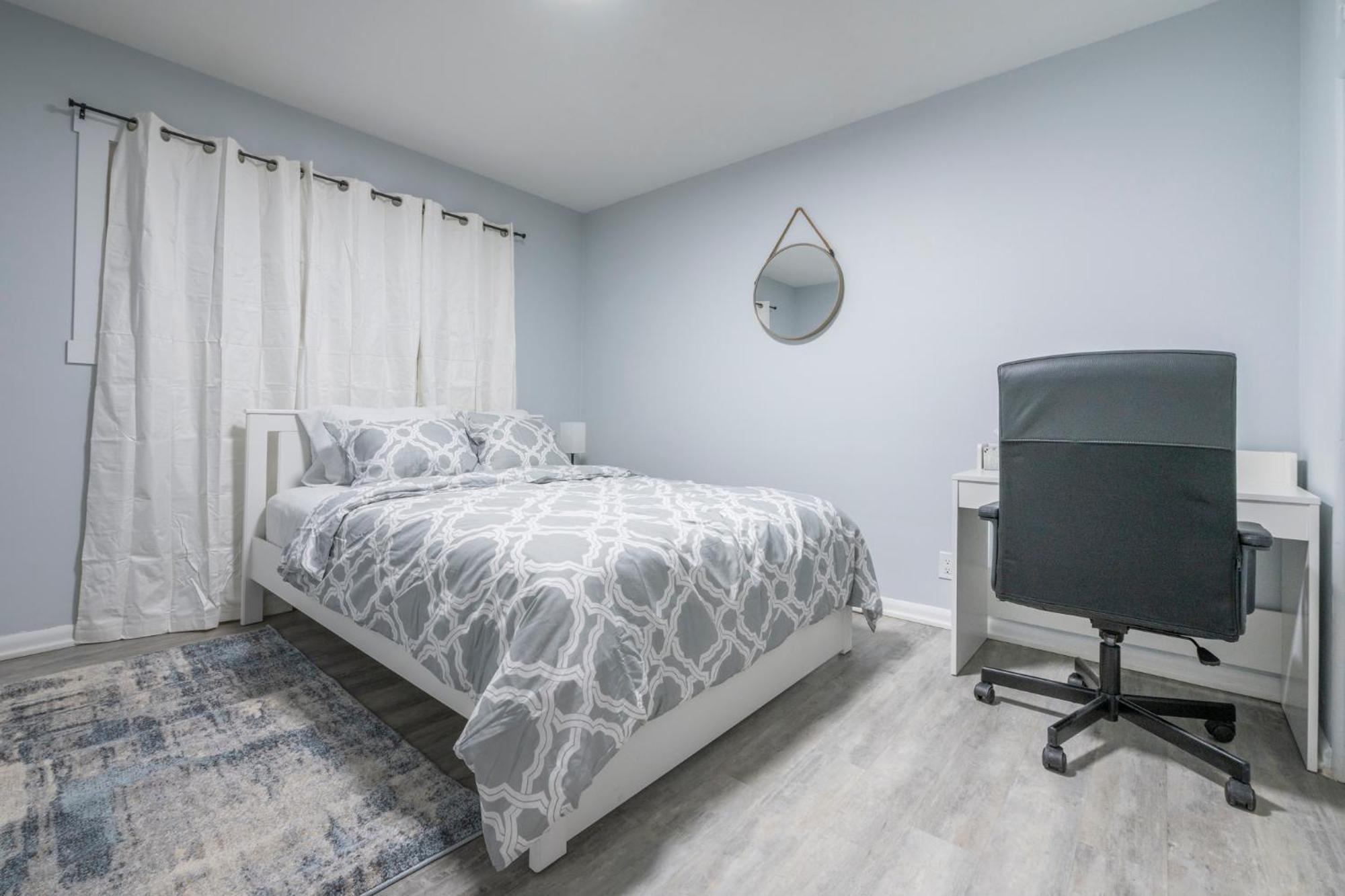 Centre Street Upper 2Bedsuite 4408 Calgary Exterior photo